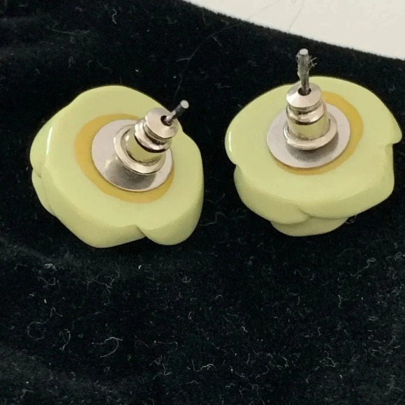 Floral Earrings - Picture 2 of 2